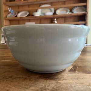 Vintage Bauer Pottery Ringware Beehive Mixing Bowl Gray 6” USA